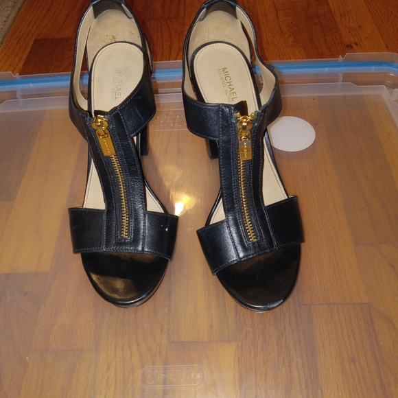 MICHAEL Michael Kors Black Strappy Heels - Picture 3 of 7